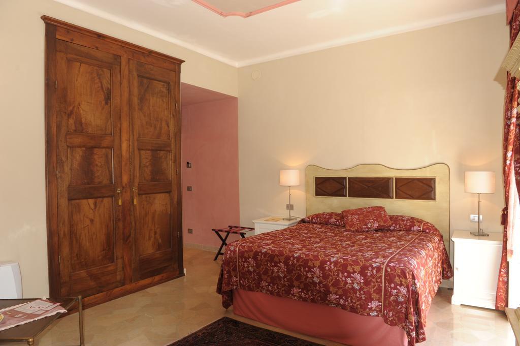 Relais Al Bel San Domenico Bed & Breakfast Alba  Ruang foto